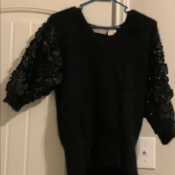 Sweaters - Black rose sweater